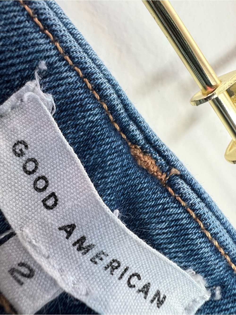 Good American | Indigo Wash Denim Flare Jeans #GLF478T Size 2 - Picture 14 of 17